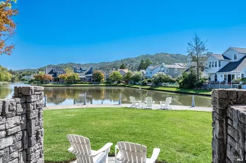 3 Lagoon Ct, San Rafael, CA 94903
