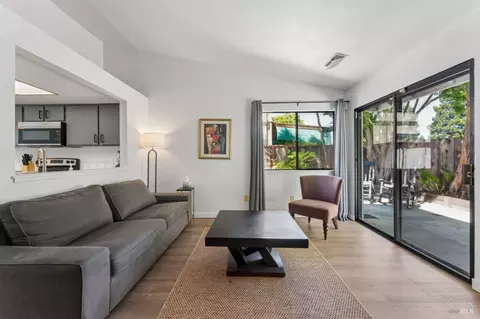 Living - 189 Nalisty Dr, Vallejo, CA 94590 photo 1 of 4