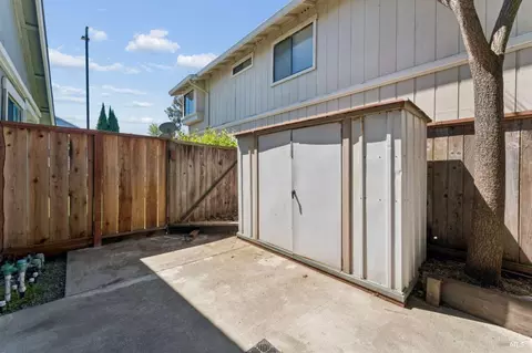 Exterior - 189 Nalisty Dr, Vallejo, CA 94590 photo 14 of 15