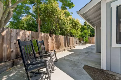 Exterior - 189 Nalisty Dr, Vallejo, CA 94590 photo 13 of 15