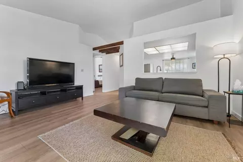 Living - 189 Nalisty Dr, Vallejo, CA 94590 photo 3 of 4