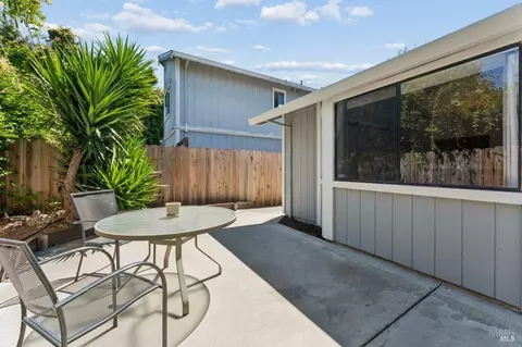 Exterior - 189 Nalisty Dr, Vallejo, CA 94590 photo 8 of 15