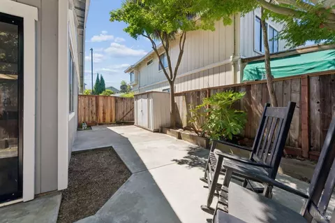 Exterior - 189 Nalisty Dr, Vallejo, CA 94590 photo 12 of 15