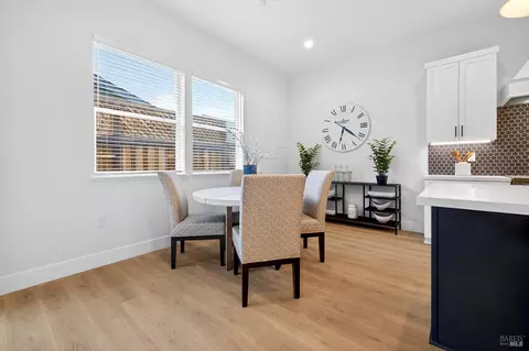 Dining - 357 Cornell St, Windsor, CA 95492 photo 2 of 3