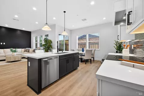 Kitchen - 357 Cornell St, Windsor, CA 95492 photo 10 of 10