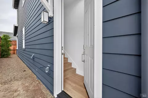 Entry Way - 357 Cornell St, Windsor, CA 95492 photo 12 of 12