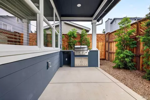 Exterior - 357 Cornell St, Windsor, CA 95492 photo 5 of 5