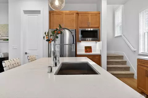 Kitchen - 341 Cornell St, Windsor, CA 95492 photo 5 of 8