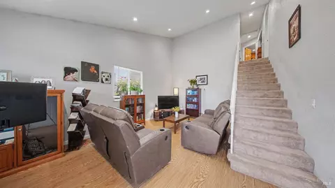 Other - 156 Peach St, Vallejo, CA 94589 photo 3 of 10