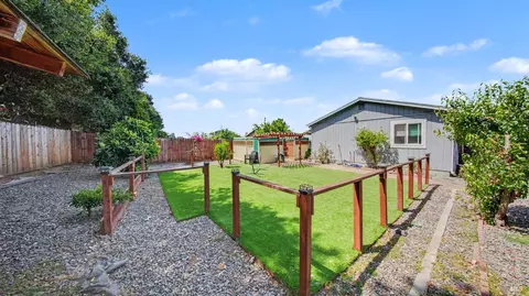 Exterior - 156 Peach St, Vallejo, CA 94589 photo 5 of 6
