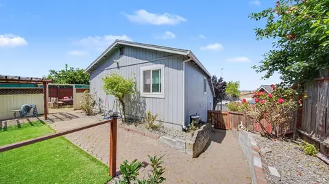 Exterior - 156 Peach St, Vallejo, CA 94589 photo 2 of 6