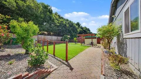 Exterior - 156 Peach St, Vallejo, CA 94589 photo 3 of 6