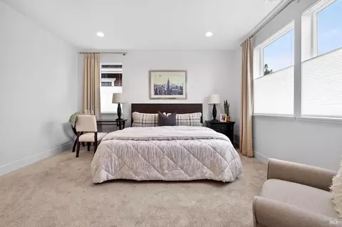 Bedroom - 361 Cornell St, Windsor, CA 95492 photo 3 of 7