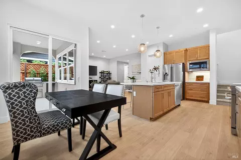 Dining - 361 Cornell St, Windsor, CA 95492 photo 2 of 2