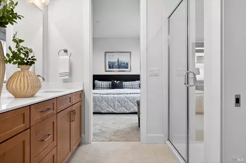 Bath - 361 Cornell St, Windsor, CA 95492 photo 5 of 9