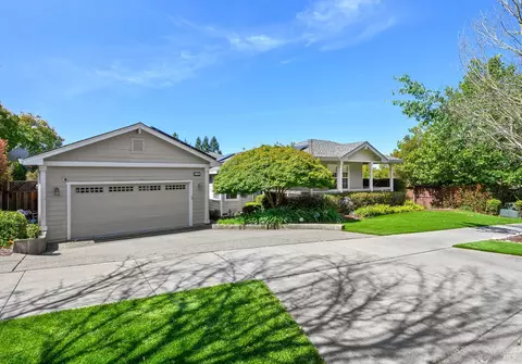 5696 Evening Way, Santa Rosa, CA 95409