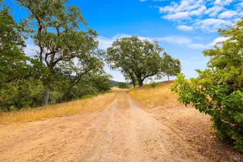 23655 Vineyard Rd, Geyserville, CA 95441 photo 13