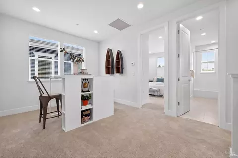 Entry Way - 329 Cornell St, Windsor, CA 95492 photo 4 of 6