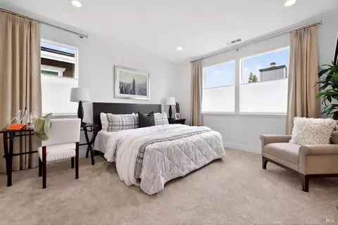Bedroom - 329 Cornell St, Windsor, CA 95492 photo 2 of 7