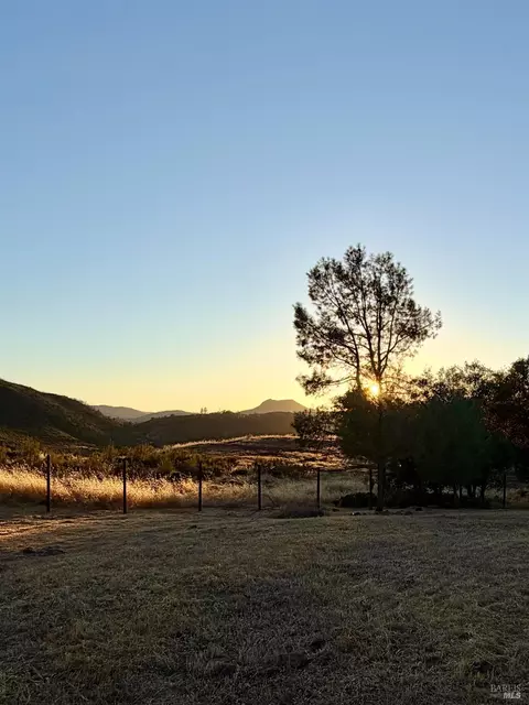 2439 Harness Dr, Pope Valley, CA 94567