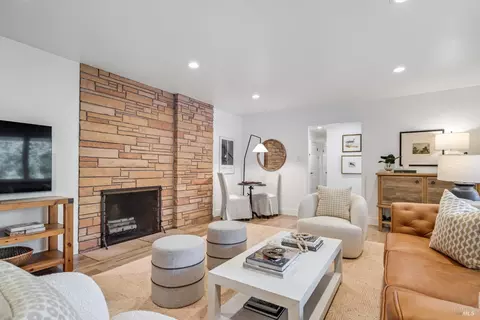 Living - 47 Hoff Rd, Kenwood, CA 95409 photo 1 of 2