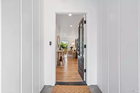 Entry Way - 47 Hoff Rd, Kenwood, CA 95409 photo 1 of 2