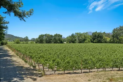 4210 Saint Helena Hwy, Calistoga, CA 94515