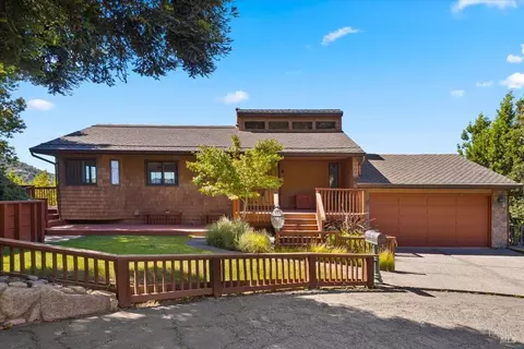 5 Wimbledon Ct, Novato, CA 94949