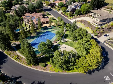 2012 Pinecrest Ct, Vacaville, CA 95688 photo 2