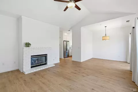 Living - 779 Bob Crosby Way, Windsor, CA 95492 photo 4 of 4
