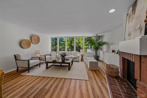 124 Professional Center Pkwy, San Rafael, CA 94903