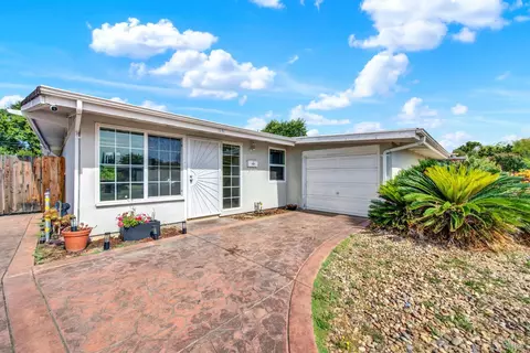 1131 1st St, Fairfield, CA 94533