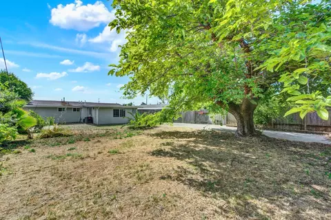 Exterior - 1131 1st St, Fairfield, CA 94533 photo 13 of 17