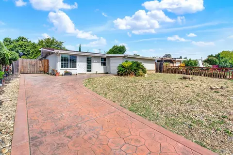 Exterior - 1131 1st St, Fairfield, CA 94533 photo 4 of 17