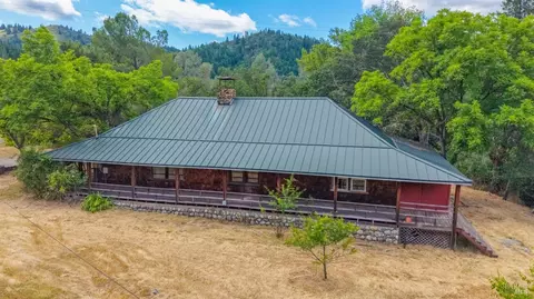 18601 Van Arsdale Rd, Potter Valley, CA 95469