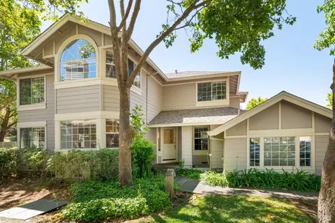 12 Bridle Path Ln, Novato, CA 94945