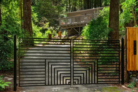 21541 Highland Ter, Monte Rio, CA 95462