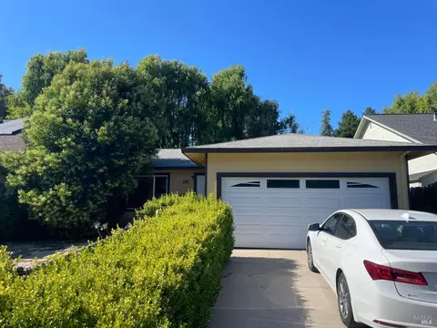 970 Camino Coronado, Rohnert Park, CA 94928