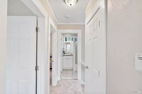 Entry Way - 720 Wilson Ave, Vallejo, CA 94590 photo 5 of 5