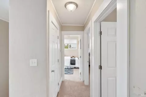 Entry Way - 720 Wilson Ave, Vallejo, CA 94590 photo 4 of 5