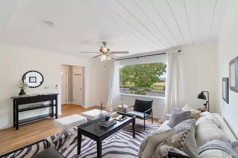 Living - 720 Wilson Ave, Vallejo, CA 94590 photo 3 of 4
