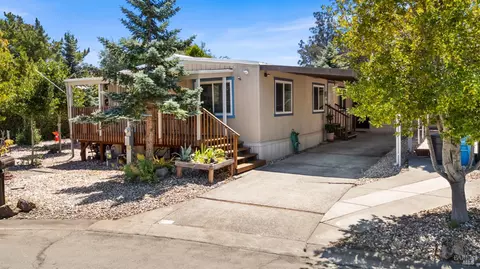 136 Ann Ct, Vallejo, CA 94590 photo 2