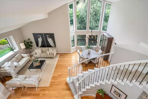 5146 Vista Grande Dr, Santa Rosa, CA 95403
