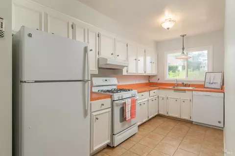 Kitchen - 506-508 Spring St, Sausalito, CA 94965 photo 1 of 5