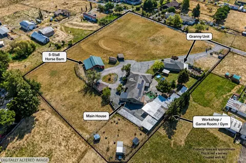8571 Brand Ln, Penngrove, CA 94951