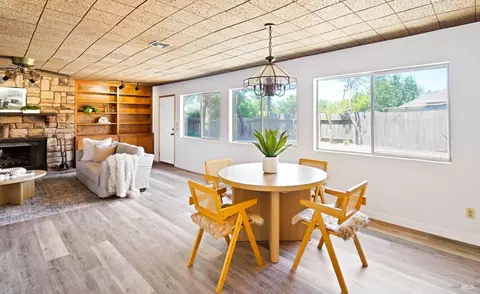 Dining - 51 Solano Dr, Dixon, CA 95620 photo 1 of 4