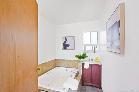 Bath - 51 Solano Dr, Dixon, CA 95620 photo 2 of 2