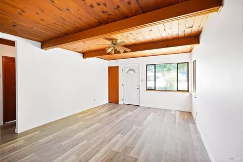 Living - 51 Solano Dr, Dixon, CA 95620 photo 8 of 11