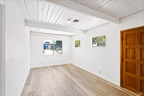 Living - 51 Solano Dr, Dixon, CA 95620 photo 9 of 11