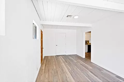 Living - 51 Solano Dr, Dixon, CA 95620 photo 10 of 11